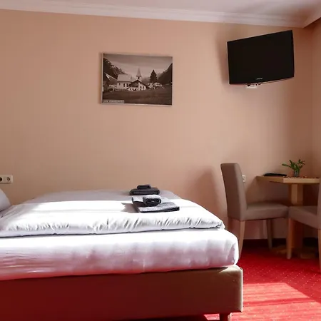 Dorfplatzl Pitztal Pensionat Plangeross