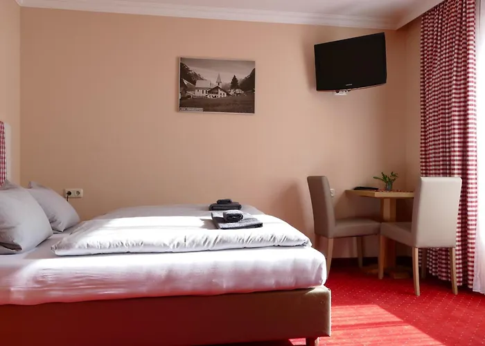 Dorfplatzl Pitztal Penzion Plangeross