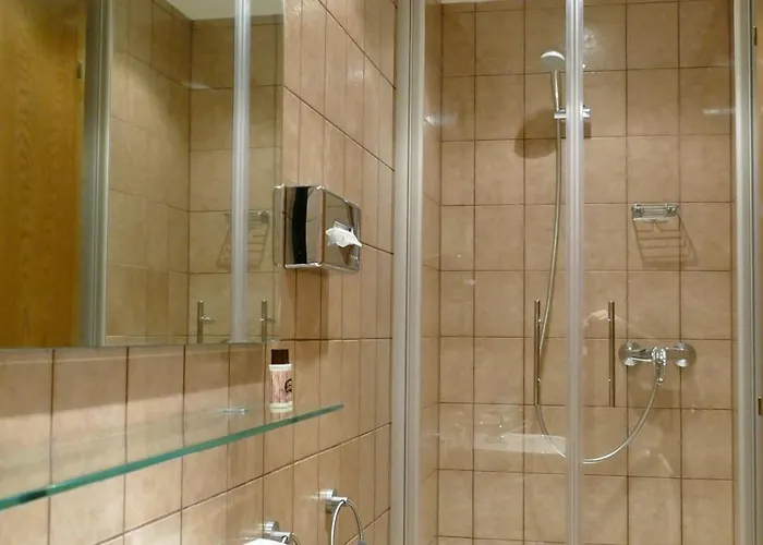 Dorfplatzl Pitztal ゲストハウス