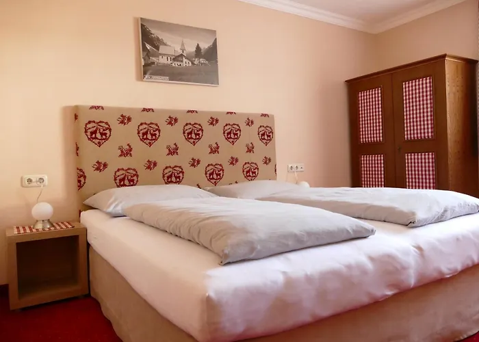 Dorfplatzl Pitztal プランゲロース