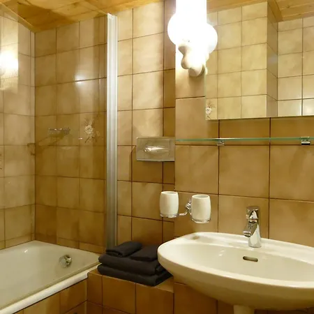 Dorfplatzl Pitztal 3*