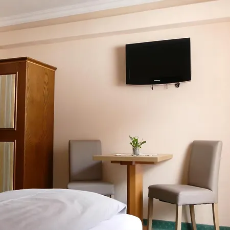 Konukevi Dorfplatzl Pitztal Plangeross