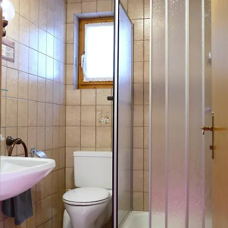 Dorfplatzl Pitztal Konukevi 3*