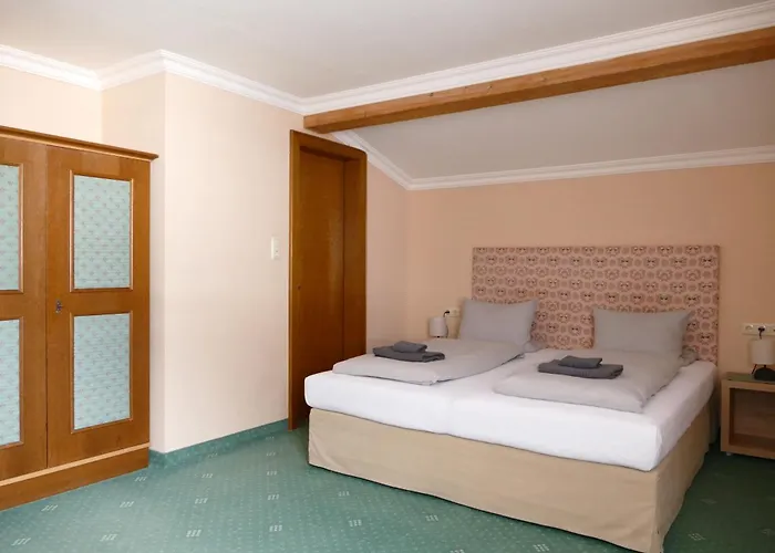 Dorfplatzl Pitztal Casa de hóspedes 3*